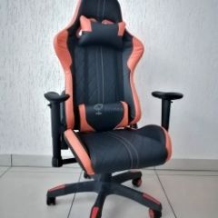 Кресло геймерское Barneo K-52 (черная экокожа оранжевые вставки) в Серове - serov.mebel24.online | фото