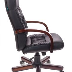Кресло руководителя Бюрократ T-9908/WALNUT в Серове - serov.mebel24.online | фото 3