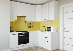 Кухонный гарнитур Белый Глянец 2200*1600 h950 (Стол. 26мм) в Серове - serov.mebel24.online | фото