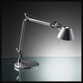 Настольная лампа офисная Artemide  A001300 в Серове - serov.mebel24.online | фото