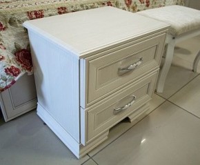 Тумба прикроватная Венеция 4 в Серове - serov.mebel24.online | фото 2